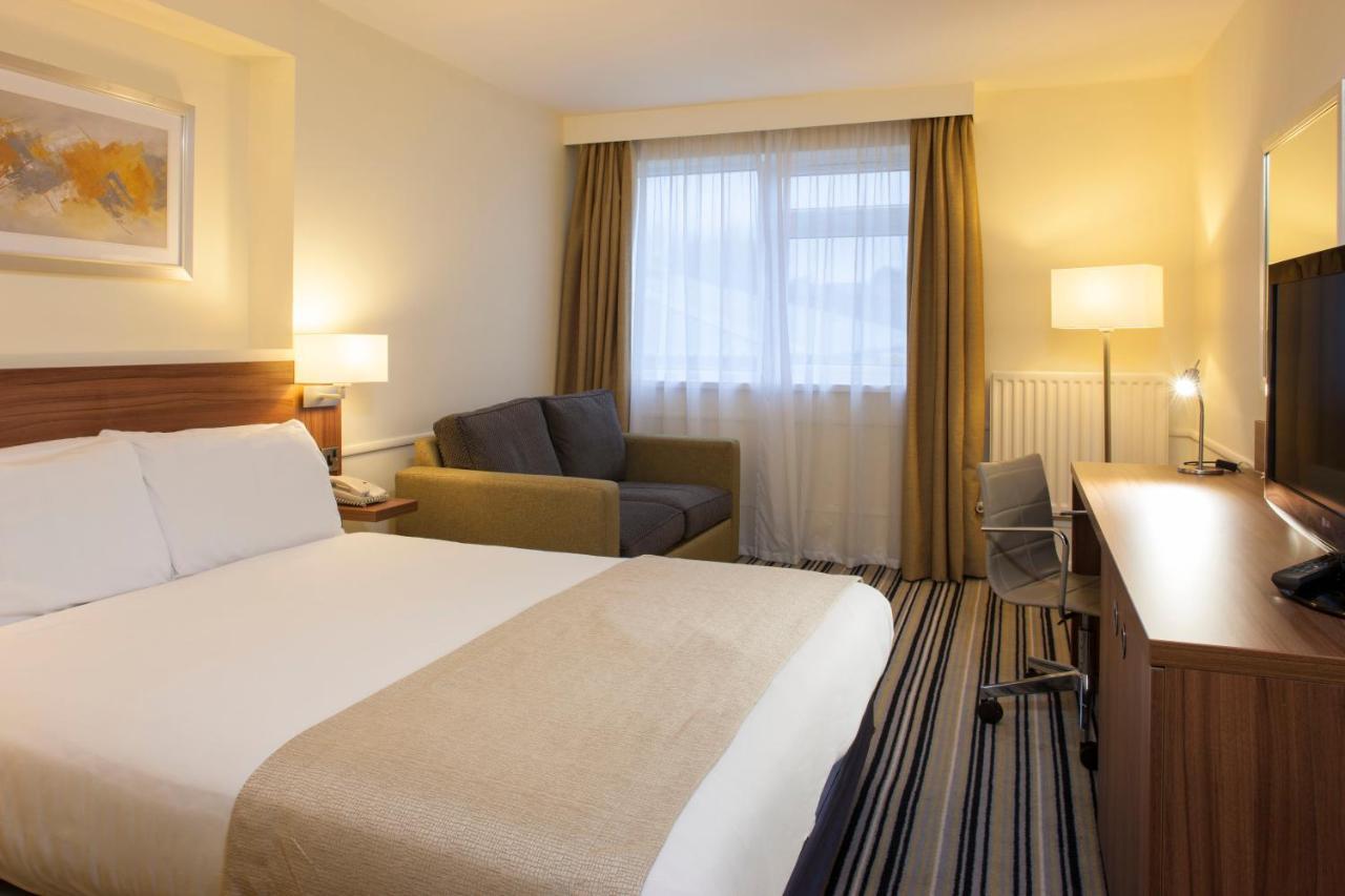Holiday Inn Colchester By Ihg Exterior foto