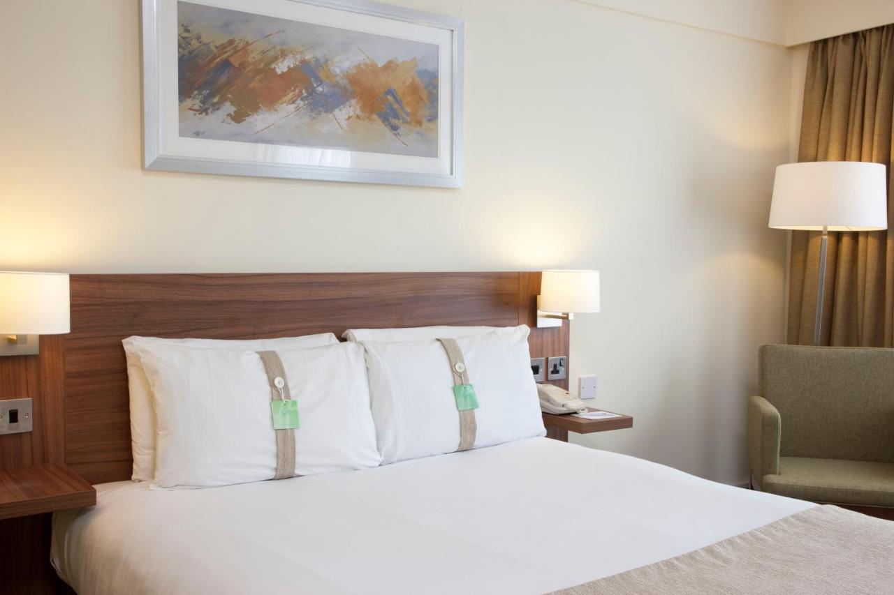 Holiday Inn Colchester By Ihg Exterior foto