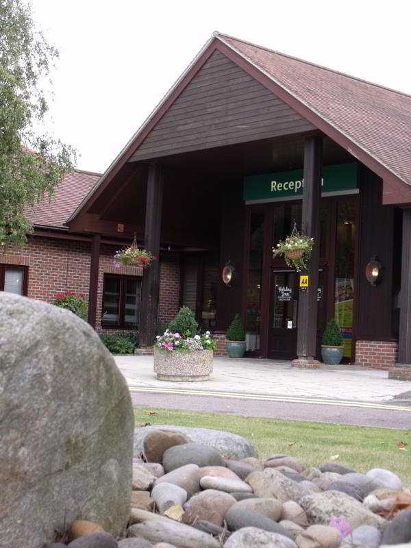 Holiday Inn Colchester By Ihg Exterior foto